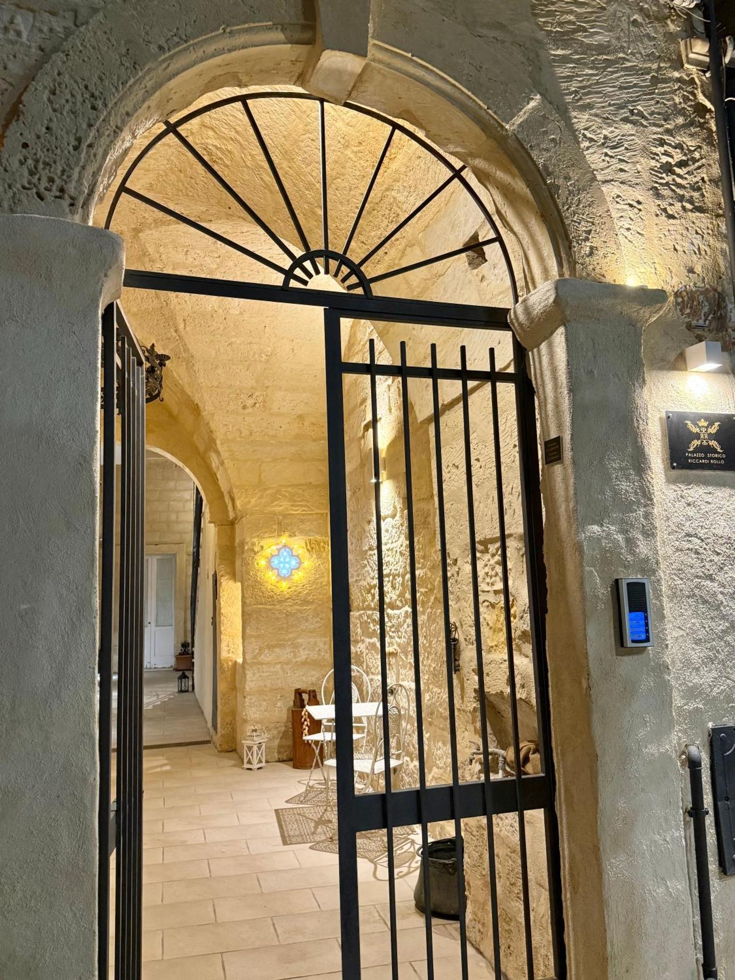 Palazzo Storico Riccardi Rollo San Cesario di Lecce Exterior foto